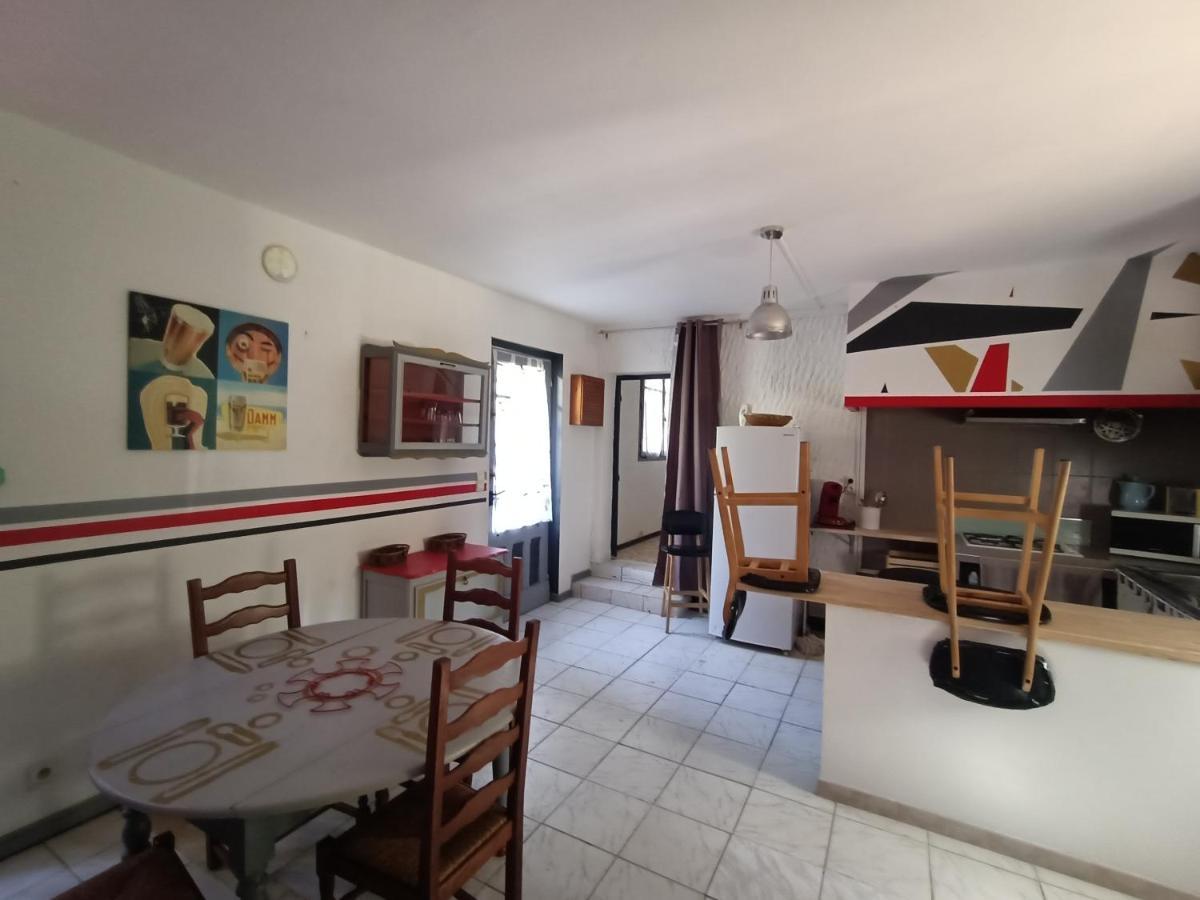 Location Saisonniere Curiste Apartman Montesquieu  Kültér fotó