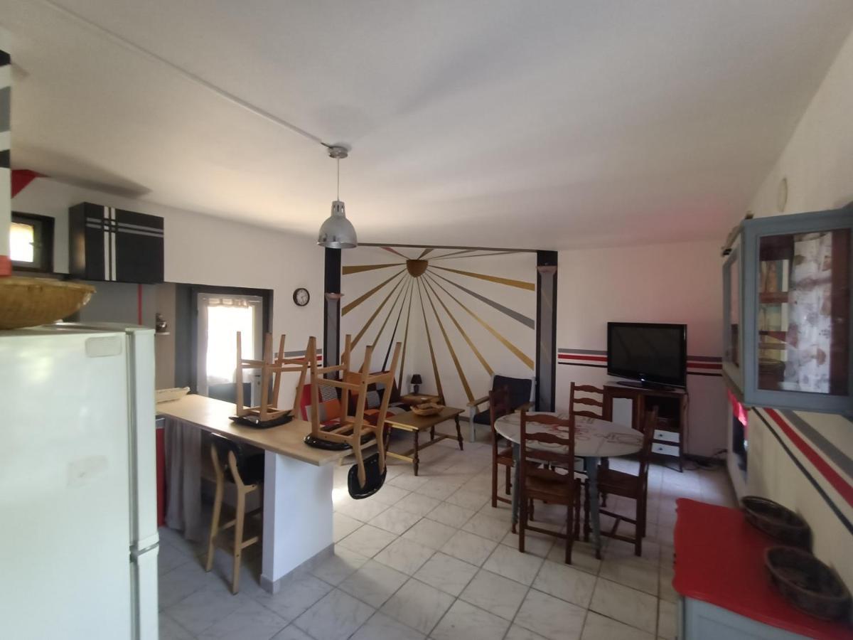 Location Saisonniere Curiste Apartman Montesquieu  Kültér fotó